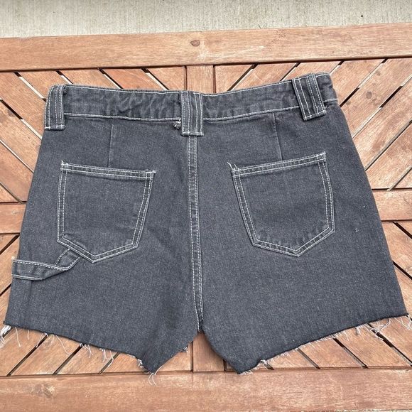 THEFREEYOGA NWT Black Denim White Stitch Cut Off Frayed Shorts - Picture 2 of 5